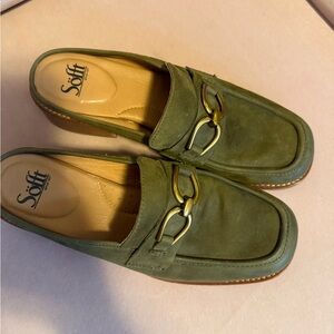SOLDWomen’s Olive Green Loafer/mules